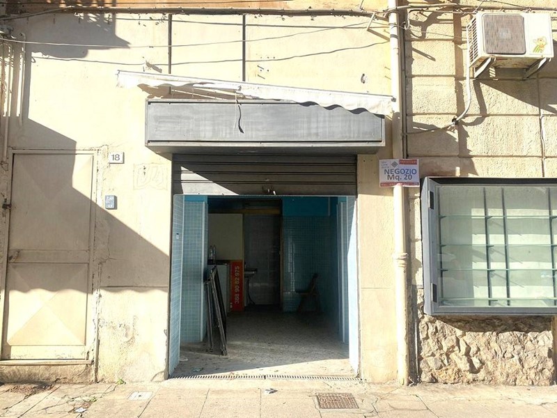 Immobile commerciale in Affitto a Palermo, zona Calatafimi, 350€, 20 m²