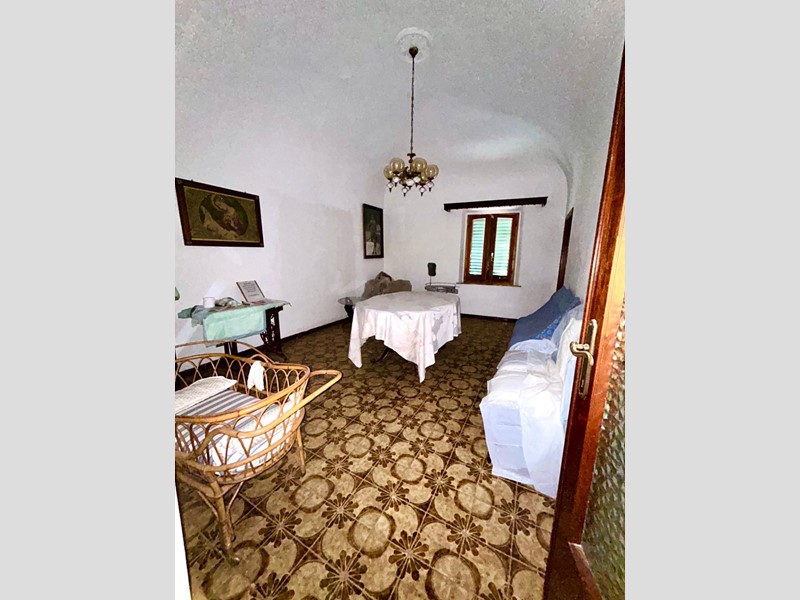 Appartamento in Vendita a Peccioli, 78'000€, 100 m²