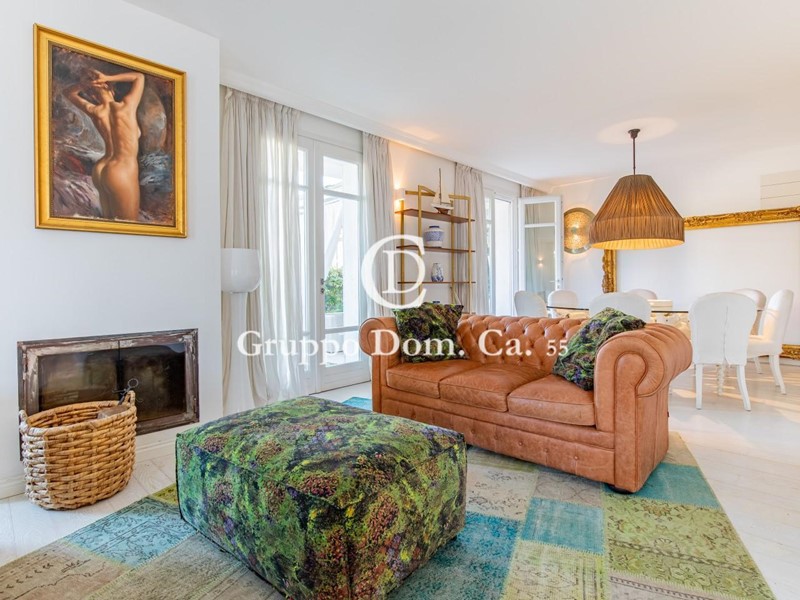 Villa in Affitto a Forte dei Marmi, zona Vittoria Apuana, 70'000€, 270 m², arredato