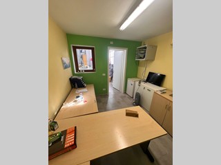 Capannone in Vendita a Vicopisano, zona San Giovanni Alla Vena, 125'000€, 175 m²