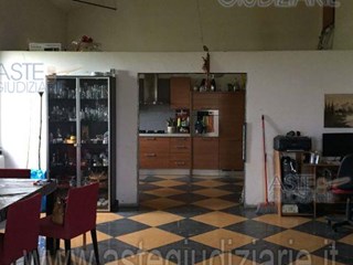 Casa Indipendente in Vendita a Ravenna, zona Filetto, 148'875€, 559 m²