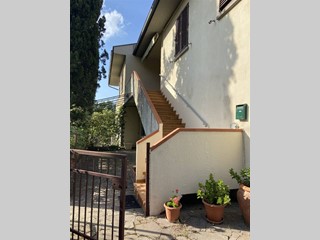 Quadrilocale in Vendita a Gambassi Terme, 125'000€, 100 m²