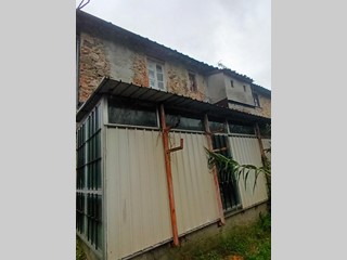 Casa Semi Indipendente in Vendita a Pescaglia, zona San Martino In Freddana, 199'000€, 290 m²