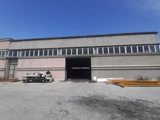 Capannone in Vendita a Castelplanio, 420'000€, 1436 m²