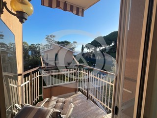 Trilocale in Vendita a Sanremo, 260'000€, 93 m²