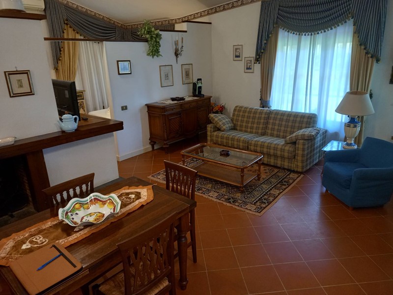 Bilocale in Affitto a Crespina Lorenzana, zona Cenaia, 870€, 50 m², arredato