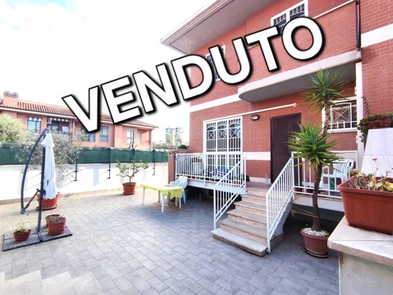 Casa Semi Indipendente in Vendita a Roma, 220'000€, 89 m²