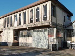 Capannone in Vendita a Certaldo, zona Località Montebello Fraille, 290'000€, 540 m²