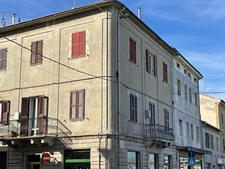 Bilocale in Vendita a Falconara Marittima, zona Centro, 37'000€, 40 m²