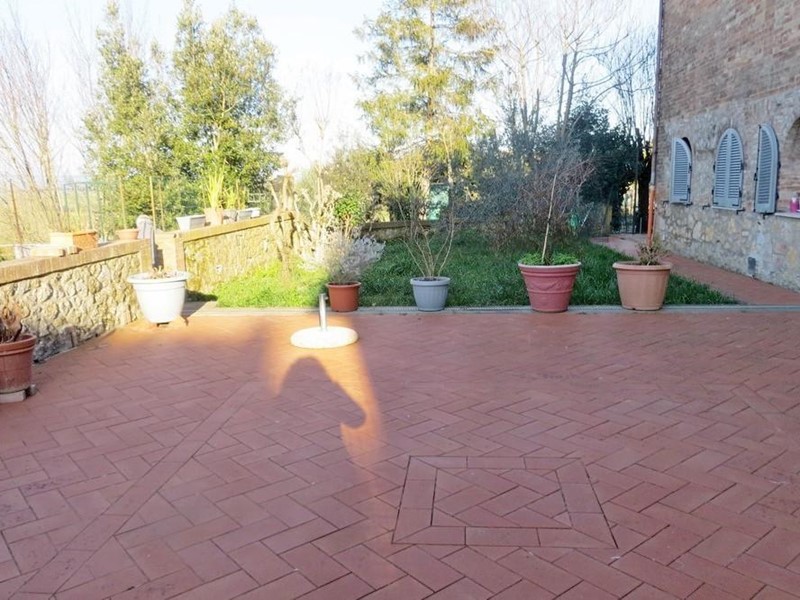 Casa Indipendente in Vendita a Sovicille, 600'000€, 300 m², con Box