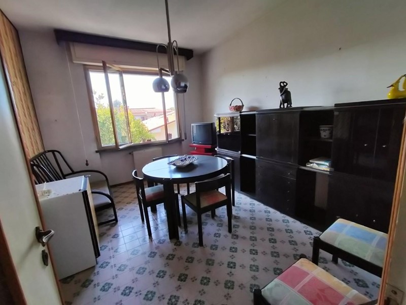 Appartamento in Vendita a Massa, zona Marina di Massa, 350'000€, 140 m²