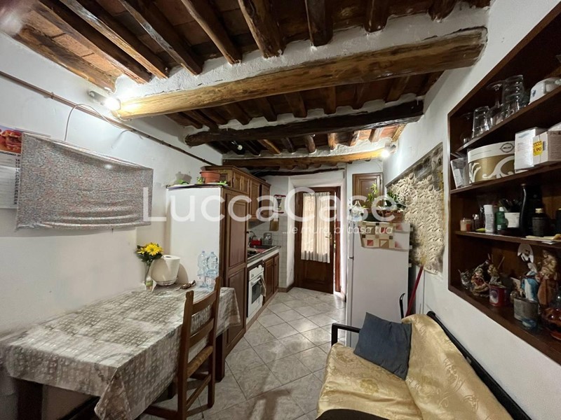Casa Indipendente in Vendita a Lucca, zona San Macario In Piano, 72'000€, 63 m²