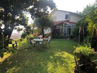 Villa in Vendita a Massa, 350'000€, 170 m², con Box