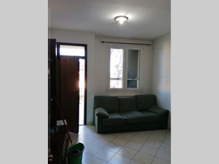 Trilocale in Vendita a Ravenna, 34'500€, 72 m², con Box