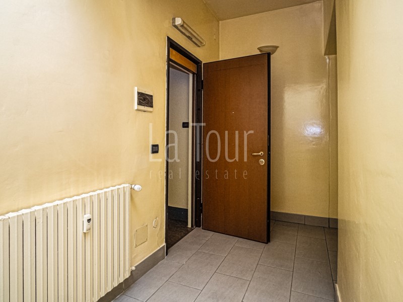 Ufficio in Vendita a Aosta, 79'000&euro;, 45 m²