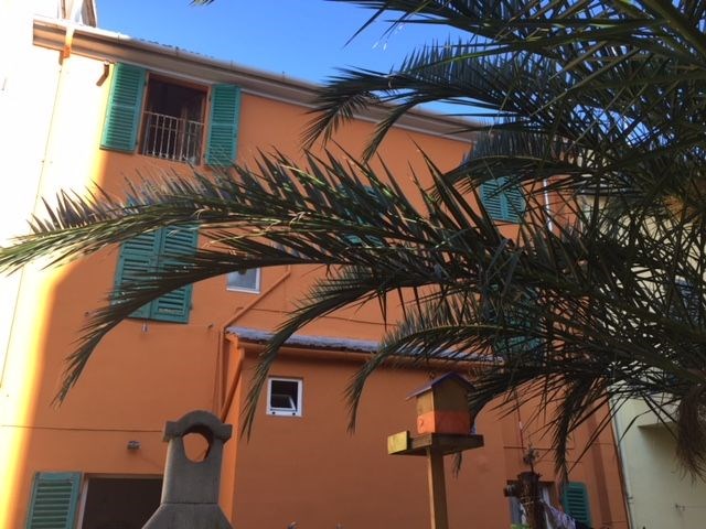 Casa Indipendente in Vendita a Falconara Marittima, zona Centrale , 180'000€, 250 m², con Box