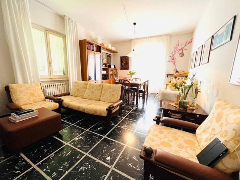 Appartamento in Vendita a Massa, 320'000€, 115 m², arredato