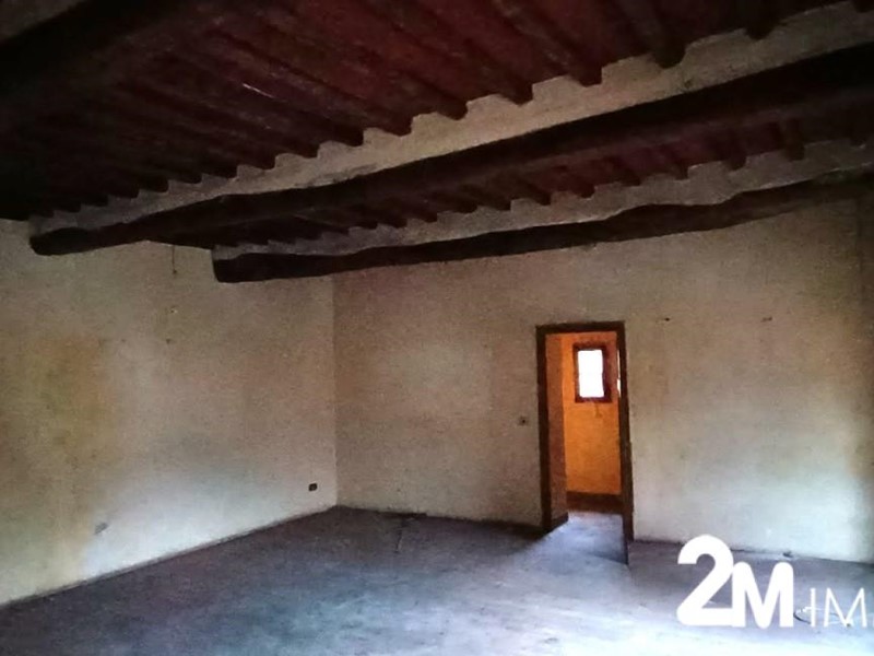 Casa di corte in Vendita a Vecchiano, 230'000€, 200 m²