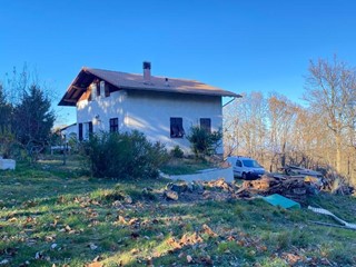 Casa Indipendente in Vendita a Ponzone, 165'000€, 150 m², arredato, con Box