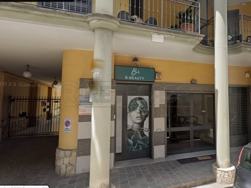 Immobile commerciale in Vendita a Marcianise, 55'000€, 50 m²