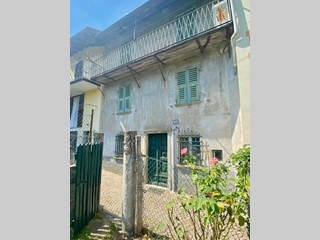 Casa Semi Indipendente in Vendita a Sassello, 120'000€, 168 m²