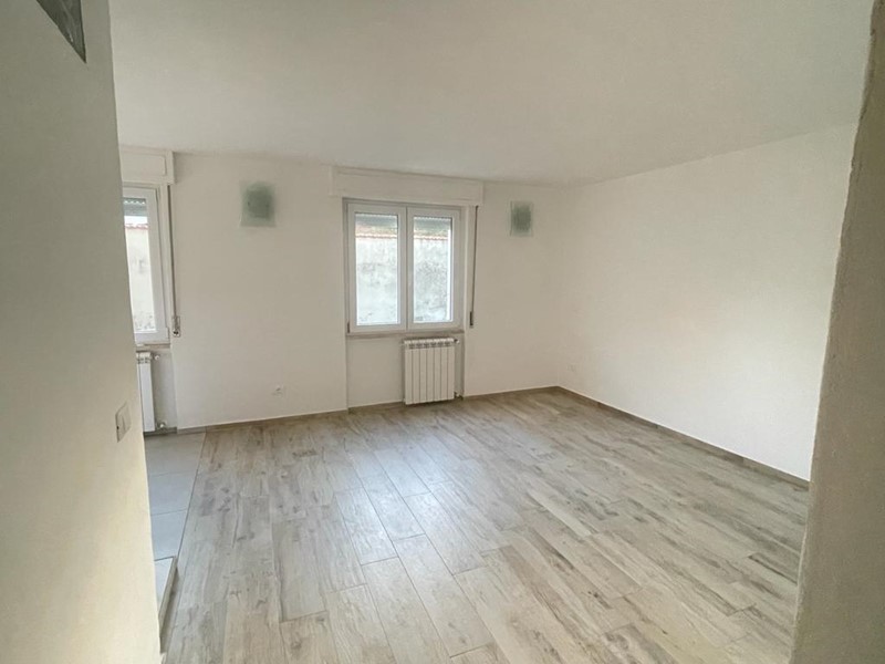 Quadrilocale in Vendita a Carrara, zona Marina di Carrara, 235'000€, 80 m²