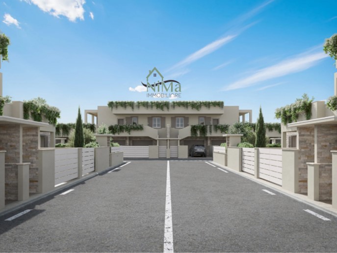 Trilocale in Vendita a Cecina, zona Cecina Marina, 320'000€, 75 m², con Box