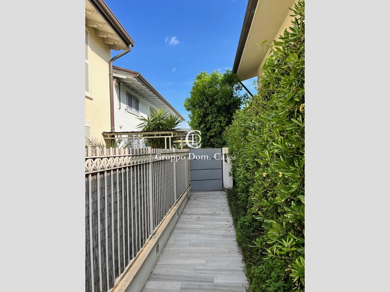 Villa in Vendita a Forte dei Marmi, 3'150'000€, 225 m², arredato