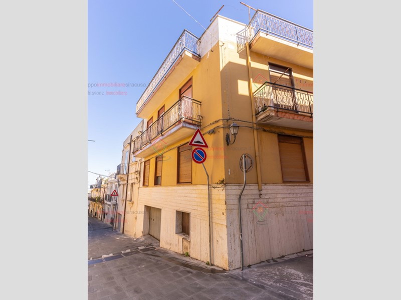 Quadrilocale in Vendita a Melilli, 39'000€, 100 m²