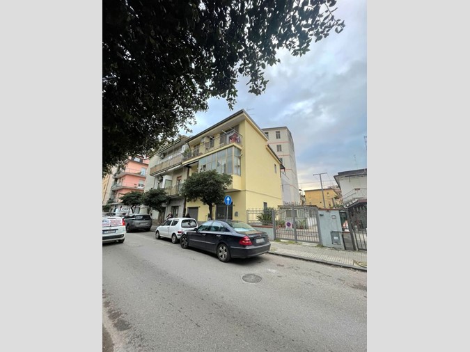 Casa Indipendente in Vendita a Battipaglia, 210'000€, 110 m²