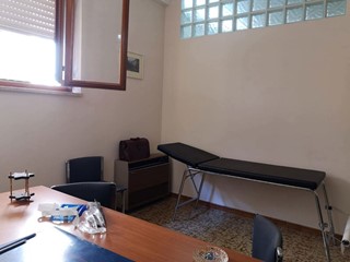 Ufficio in Affitto a Siracusa, 350€, 20 m², arredato