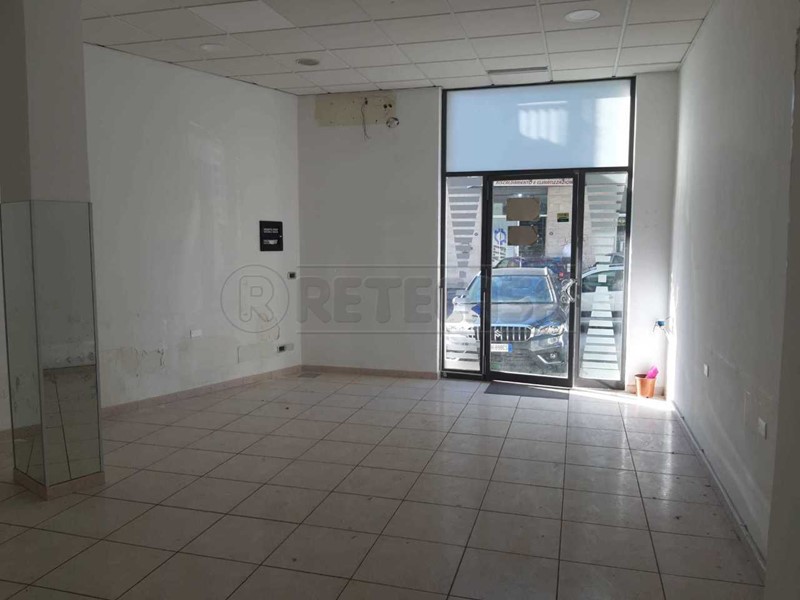 Attività commerciale in Vendita a Siracusa, 42'000&euro;, 51 m²