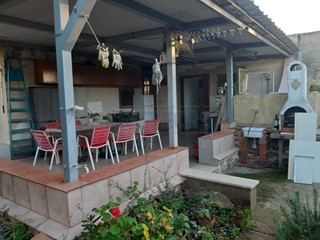 Villa in Vendita a Siracusa, 130'000&euro;, 100 m²