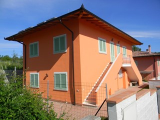 Villa in Vendita a Terricciola, zona Selvatelle, 360'000€, 260 m²