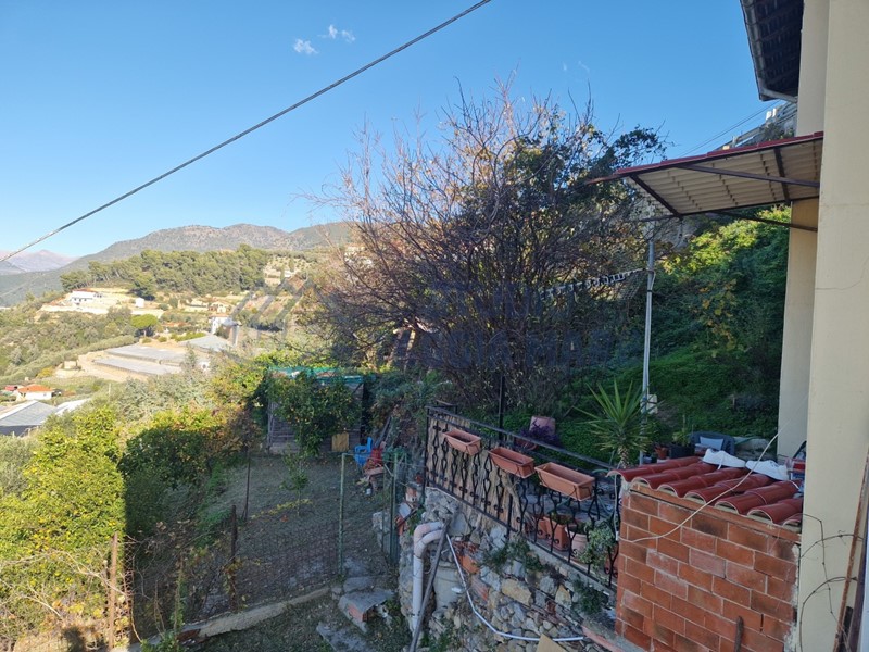 Casa Semi Indipendente in Vendita a Taggia, 90'000€, 90 m²