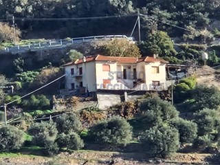 Casa Semi Indipendente in Vendita a Taggia, 90'000€, 90 m²
