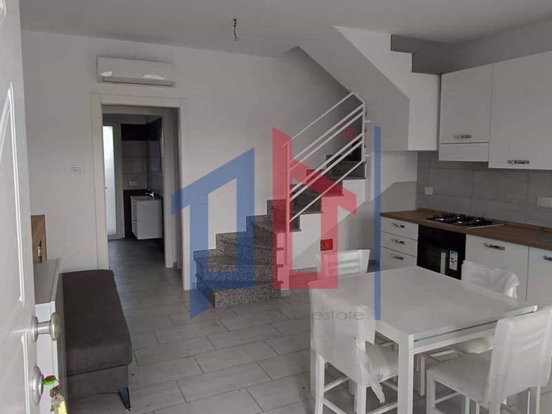 Villetta a schiera in Vendita a Ardea, zona Nuova Florida, 165'000€, 71 m²
