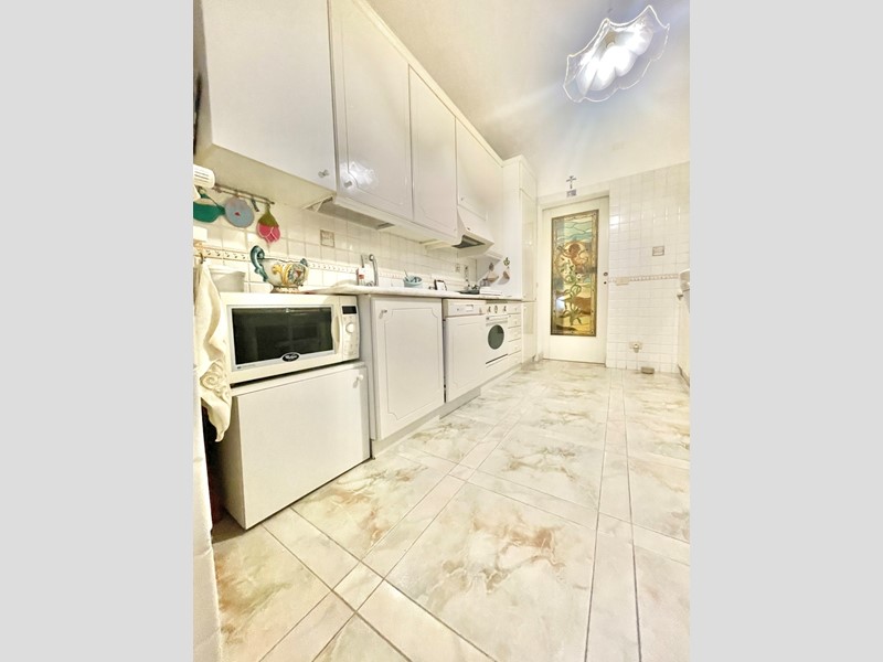 Quadrilocale in Vendita a Camaiore, zona Lido Di Camaiore, 220'000&euro;, 85 m²