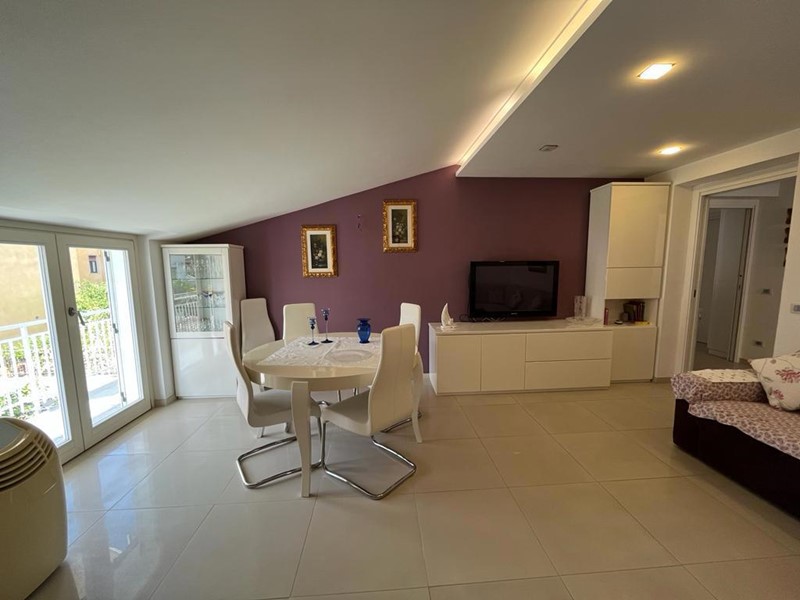 Villa in Vendita a Scalea, 285'000€, 260 m²