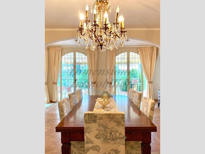 Casa Indipendente in Vendita a Guardistallo, 960'000€, 220 m², arredato