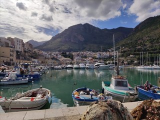 Attività commerciale in Vendita a Castellammare del Golfo, 405 m²