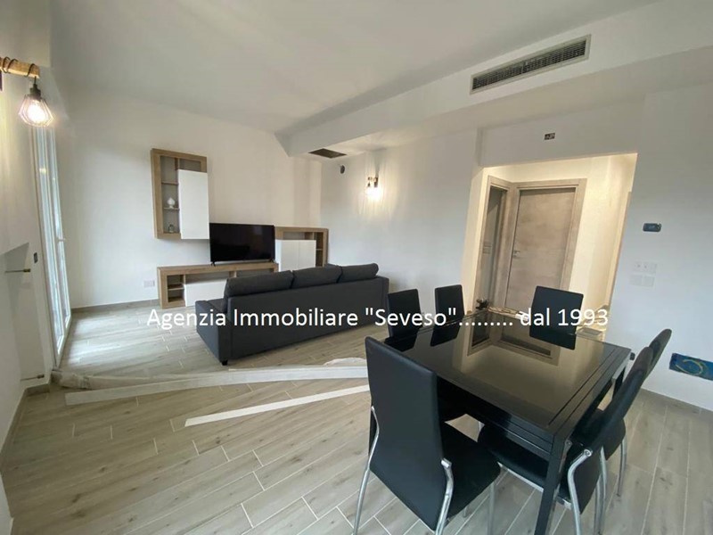 Attico in Affitto a Pietrasanta, 5'000€, 100 m², arredato, con Box