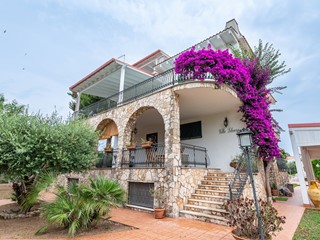 Trilocale in Affitto a Pulsano, 54 m²