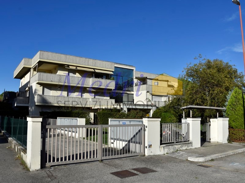 Attico in Vendita a Cesena, zona Oltresavio, 440'000€, 190 m², con Box