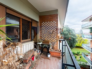 Appartamento in Vendita a Roma, zona San Giovanni, 798'000€, 200 m²