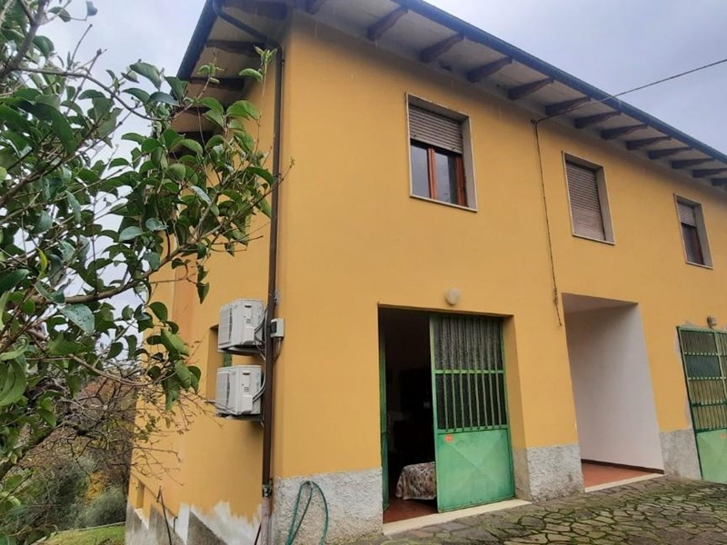Casa Indipendente in Vendita a Santa Maria a Monte, 260'000€, 270 m², con Box
