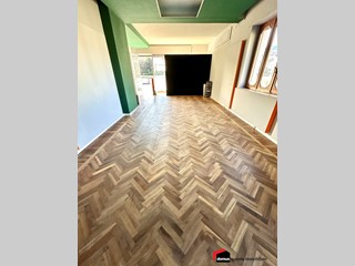 Negozio in Affitto a Cogollo del Cengio, 450€, 60 m²