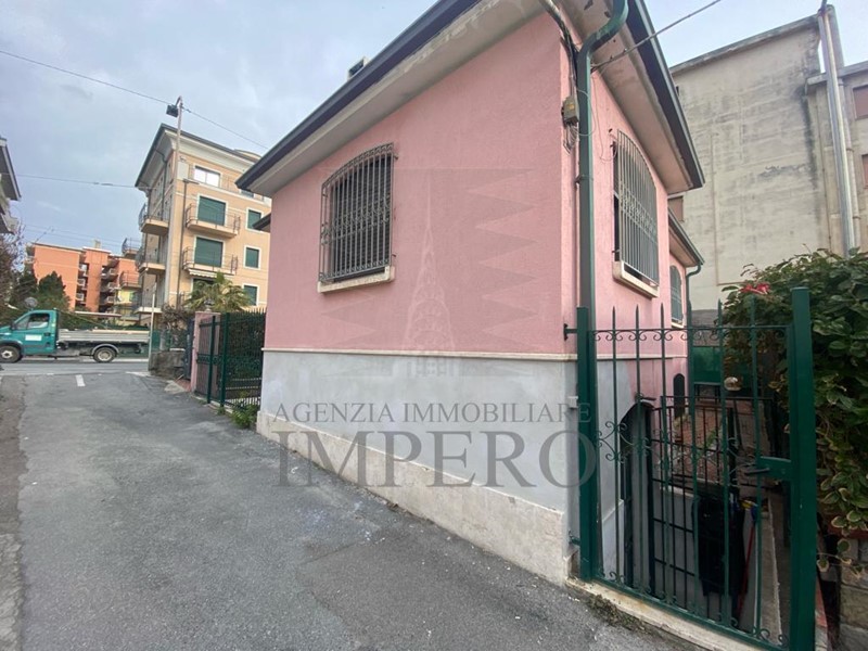 Casa Semi Indipendente in Affitto a Bordighera, 2'000€, 95 m²