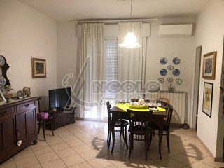 Appartamento in Vendita a Stienta, 138'000€, 180 m²