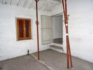 Casa Indipendente in Vendita a Corinaldo, 45'000€, 90 m²